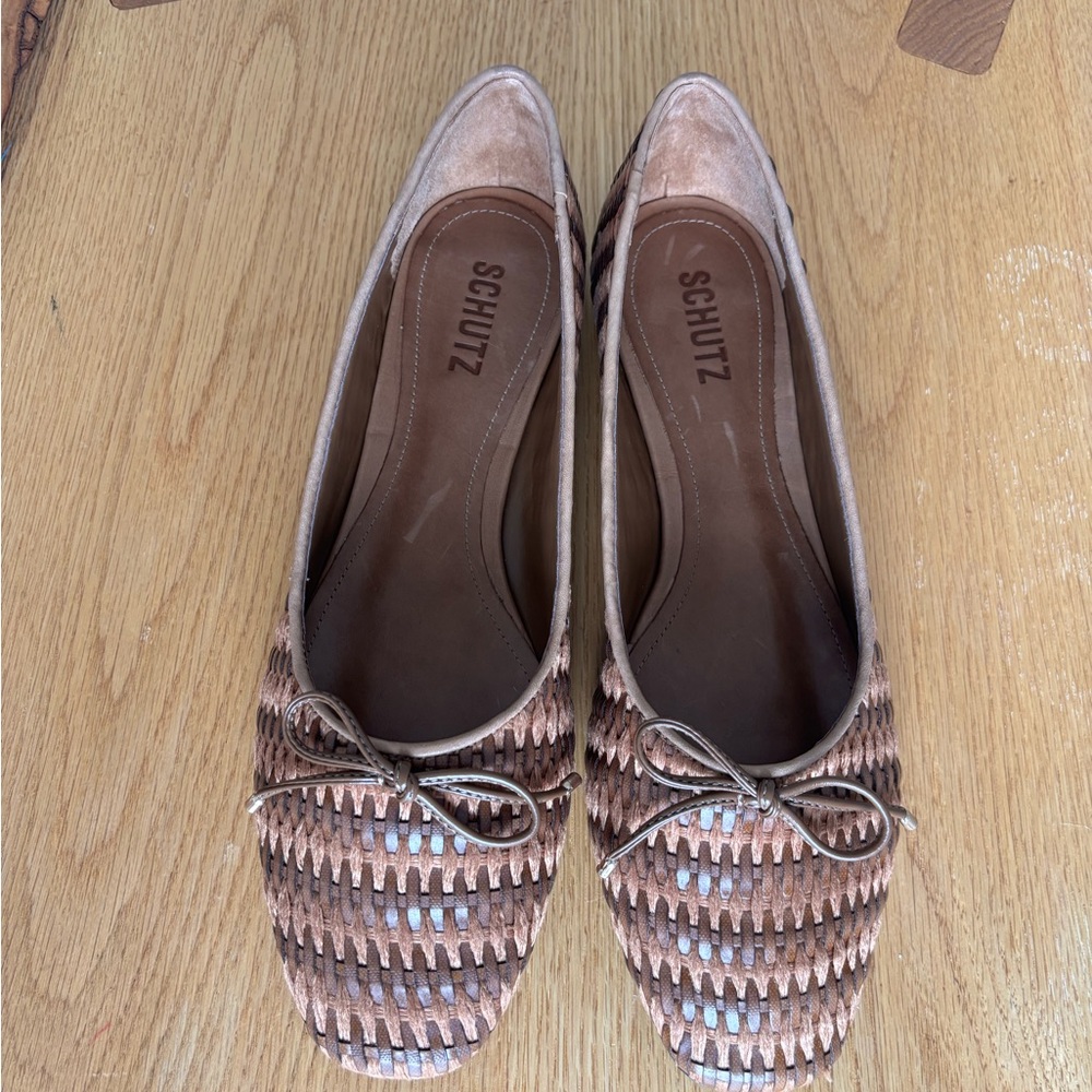 SCHUTZ Tan Woven Loafers